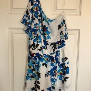 One shoulder romper